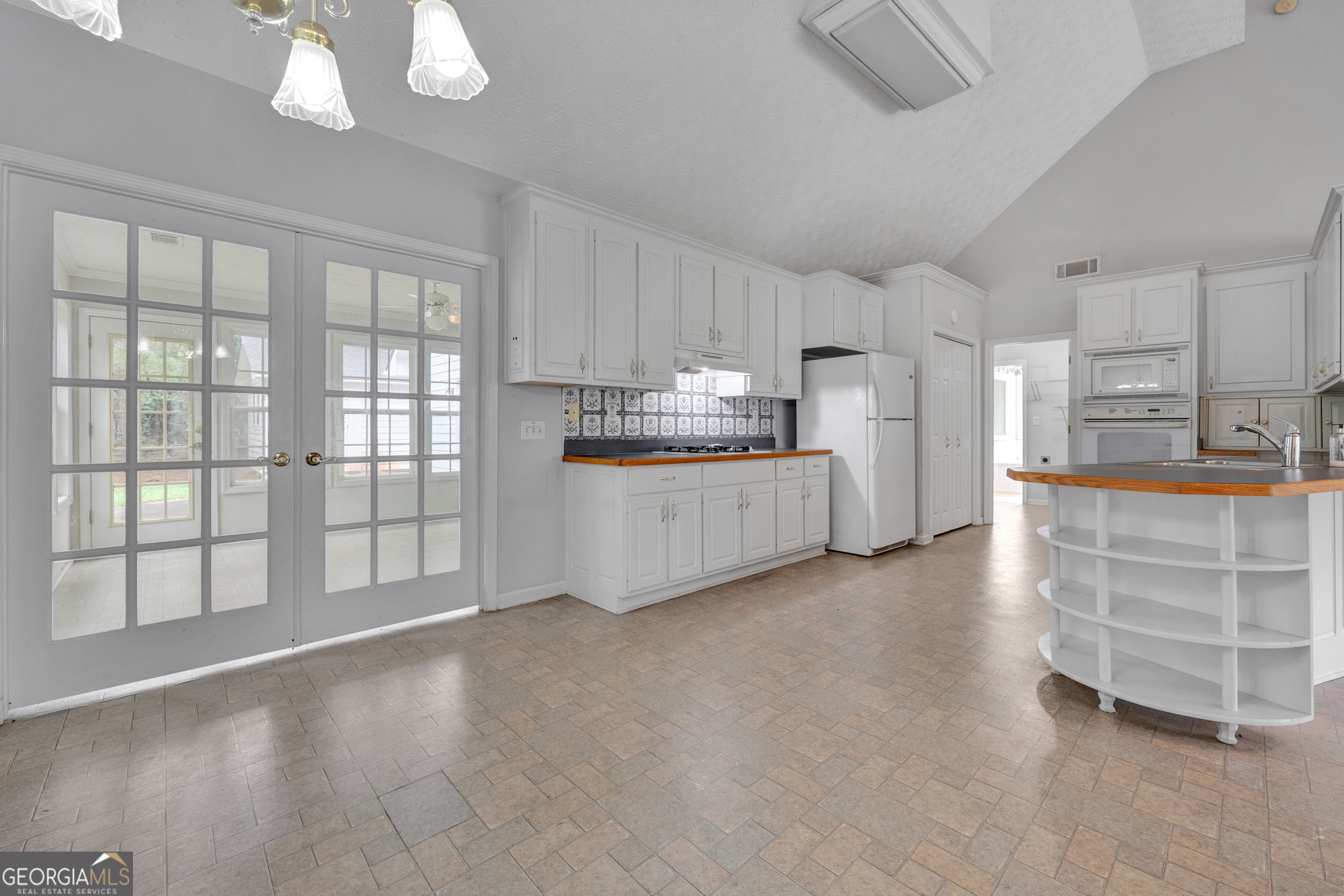 75 Bermuda Way Covington, GA 30016 - Photo 12 of 43