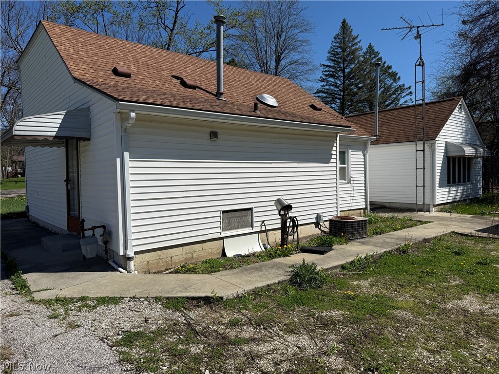 1420 Howe Road Kent, OH 44240 - Photo 5 of 28