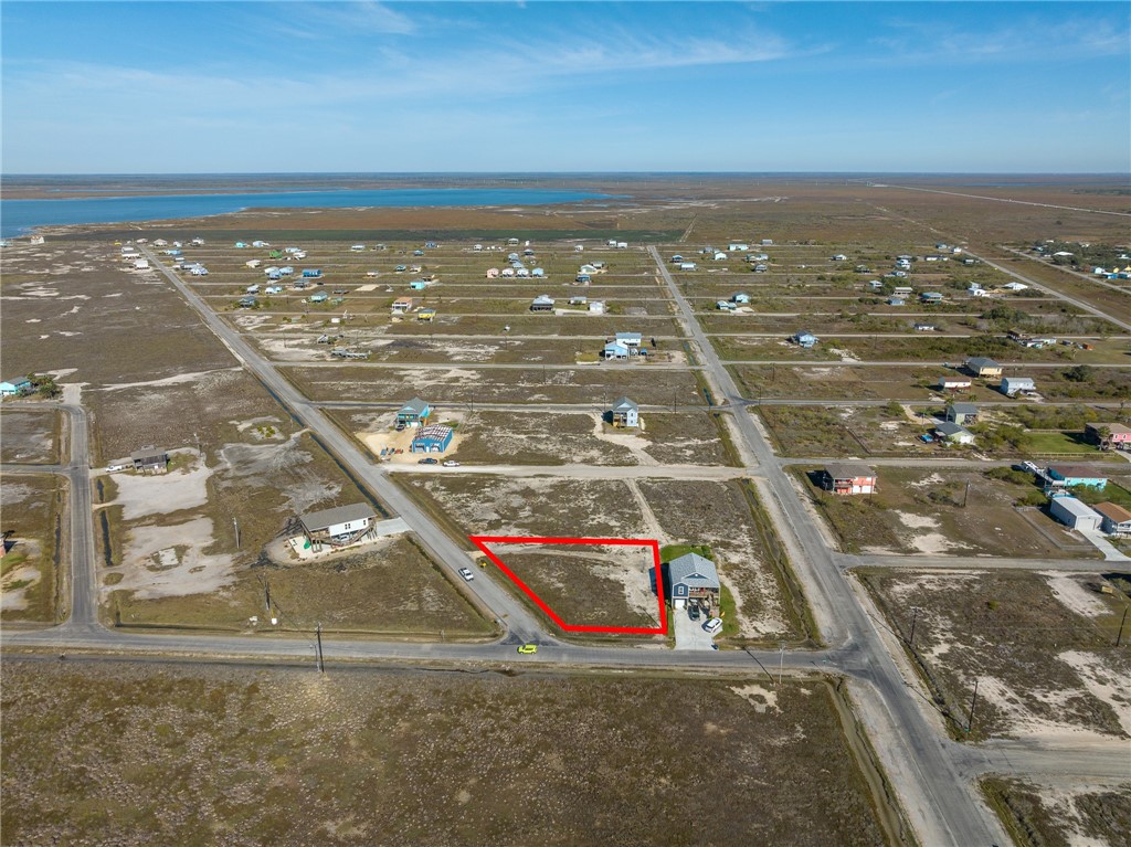 628 Channelview Road Rockport, TX 78382 - Photo 4 of 11