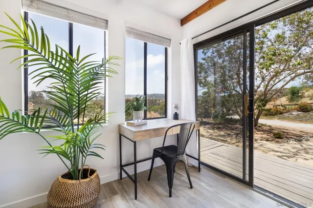 $2,695,000 | 3854-56 Via Del Mar, San Diego, CA 92130