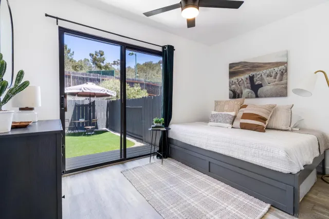 $2,695,000 | 3854-56 Via Del Mar, San Diego, CA 92130