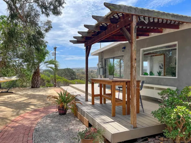 $2,695,000 | 3854-56 Via Del Mar, San Diego, CA 92130