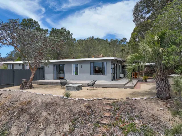 $2,695,000 | 3854-56 Via Del Mar, San Diego, CA 92130