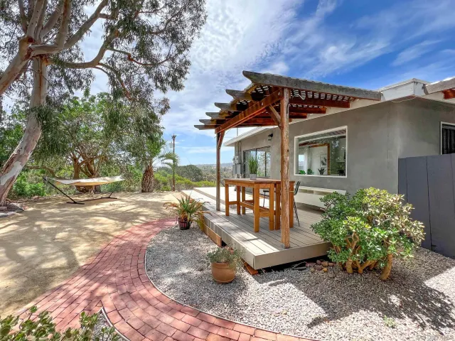 $2,695,000 | 3854-56 Via Del Mar, San Diego, CA 92130