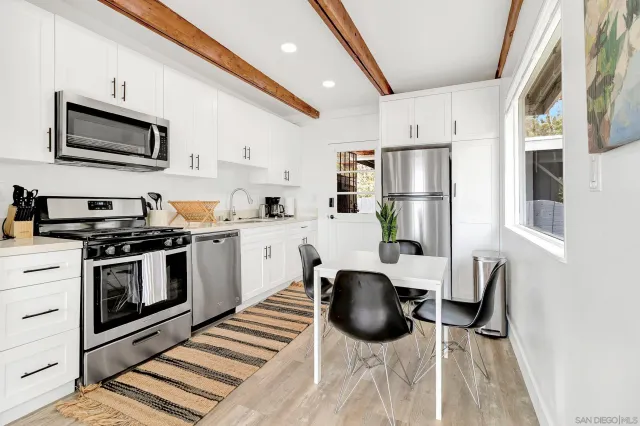 $2,695,000 | 3854-56 Via Del Mar, San Diego, CA 92130