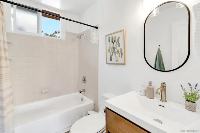 $2,695,000 | 3854-56 Via Del Mar, San Diego, CA 92130