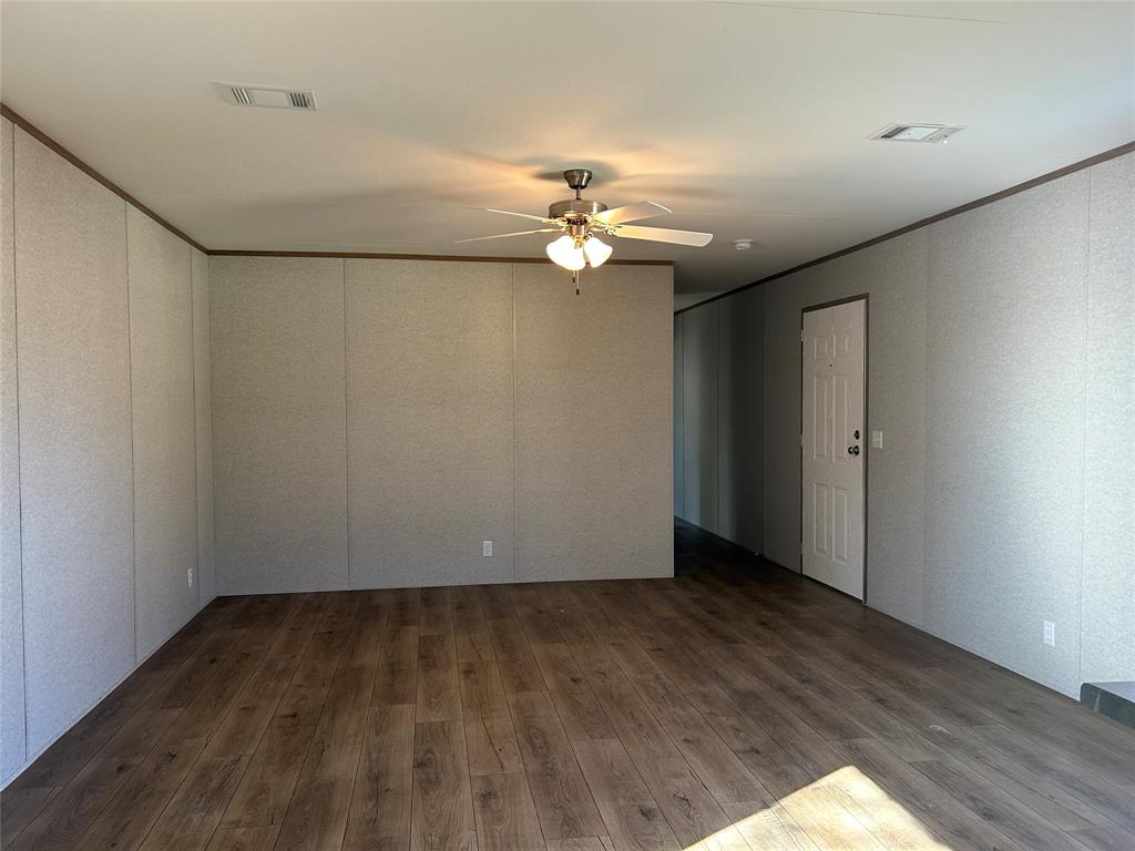 7699 Peden Road Azle, TX 76020 - Photo 3 of 15