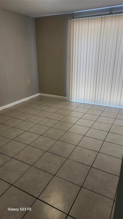 5507 Riddle Road Holiday, FL 34690 - Photo 12 of 20 a view of a room and window