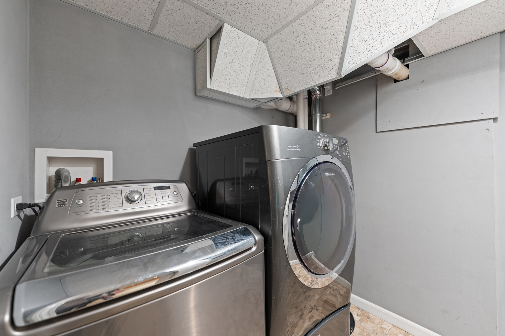 23W620 Walnut Street Roselle, IL 60172 - Photo 47 of 71