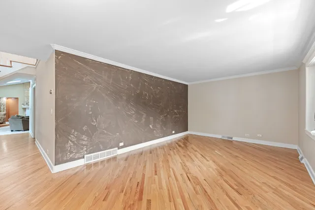 $599,000 | 23W620 Walnut Street, Roselle, IL 60172