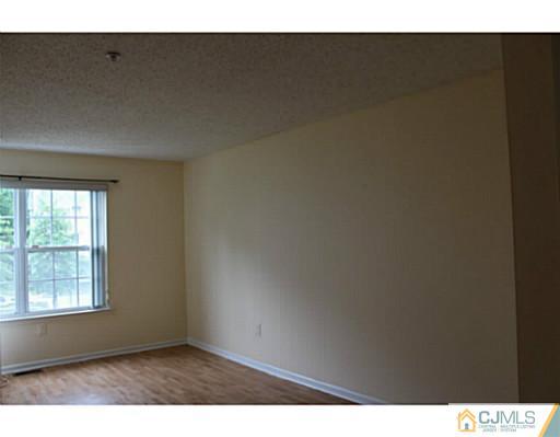 113 Inverness Drive Edison, NJ 08820 - Photo 15 of 16 Gallery Image 15