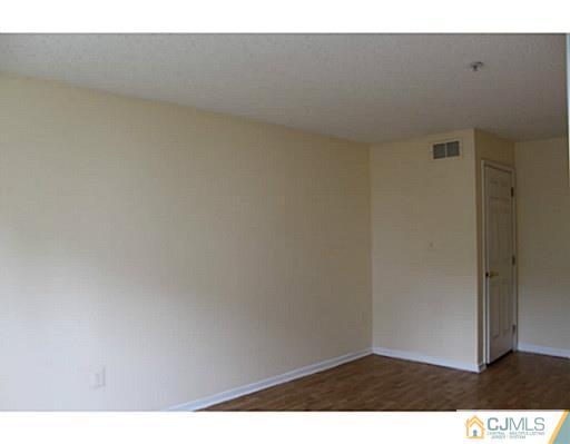 113 Inverness Drive Edison, NJ 08820 - Photo 16 of 16 Gallery Image 16