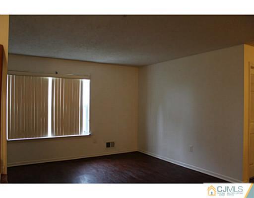 113 Inverness Drive Edison, NJ 08820 - Photo 7 of 16 Gallery Image 7