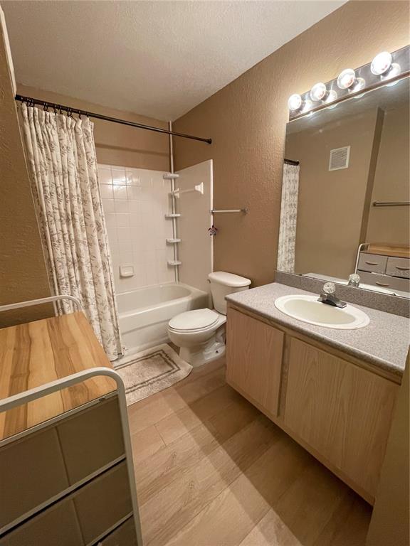 8932 Manor Loop, Unit 108 Lakewood Ranch, FL 34202 - Photo 12 of 17 Gallery Image 12