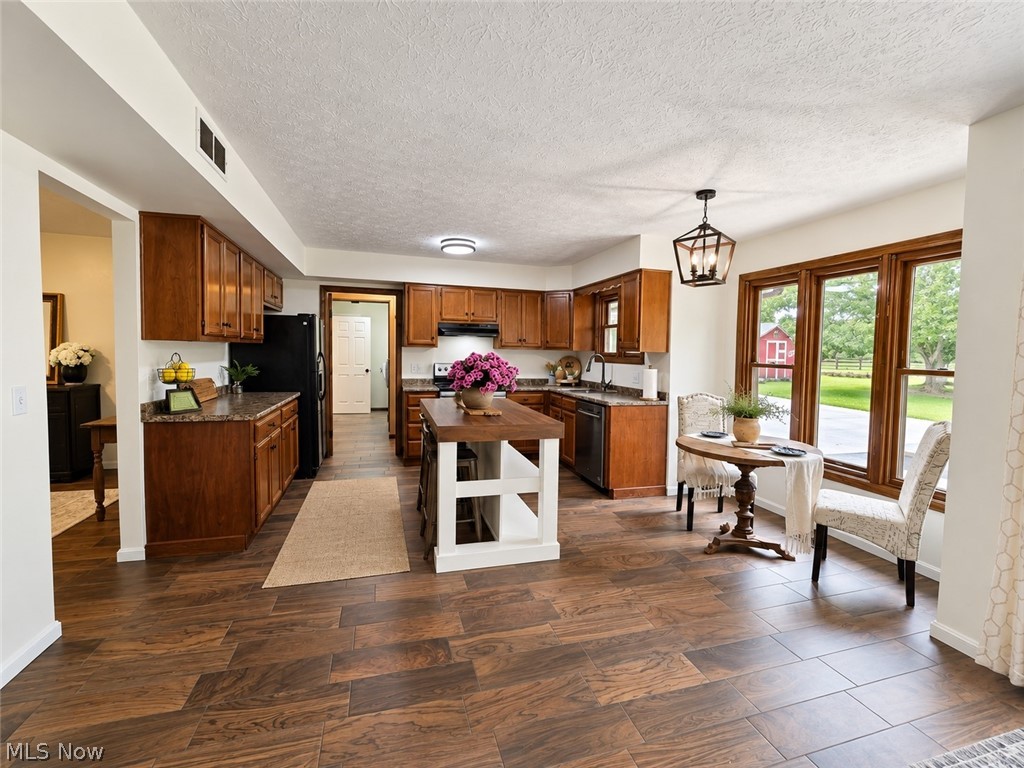 1102 East Garfield Road Aurora, OH 44202 - Photo 6 of 47 Gallery Image 6