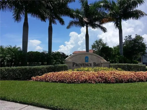 $2,100 | 1041 Normandie Way, Vero Beach, FL 32960