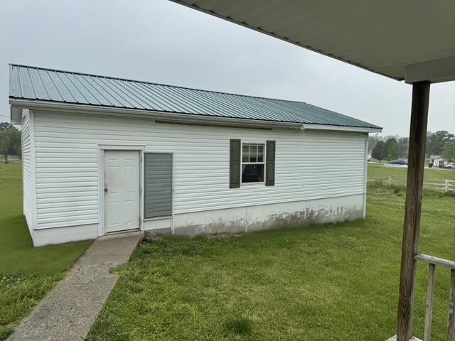 335 Beechburg Road Flemingsburg, KY 41041 - Photo 21 of 25 335 garage side