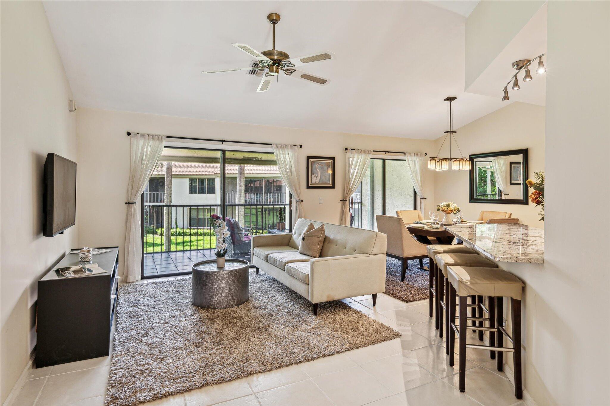 5750 Coach House Circle, Unit G Boca Raton, FL 33486 - Photo 4 of 19 04-Holtzheuser-5750 Coach House Cir G-4