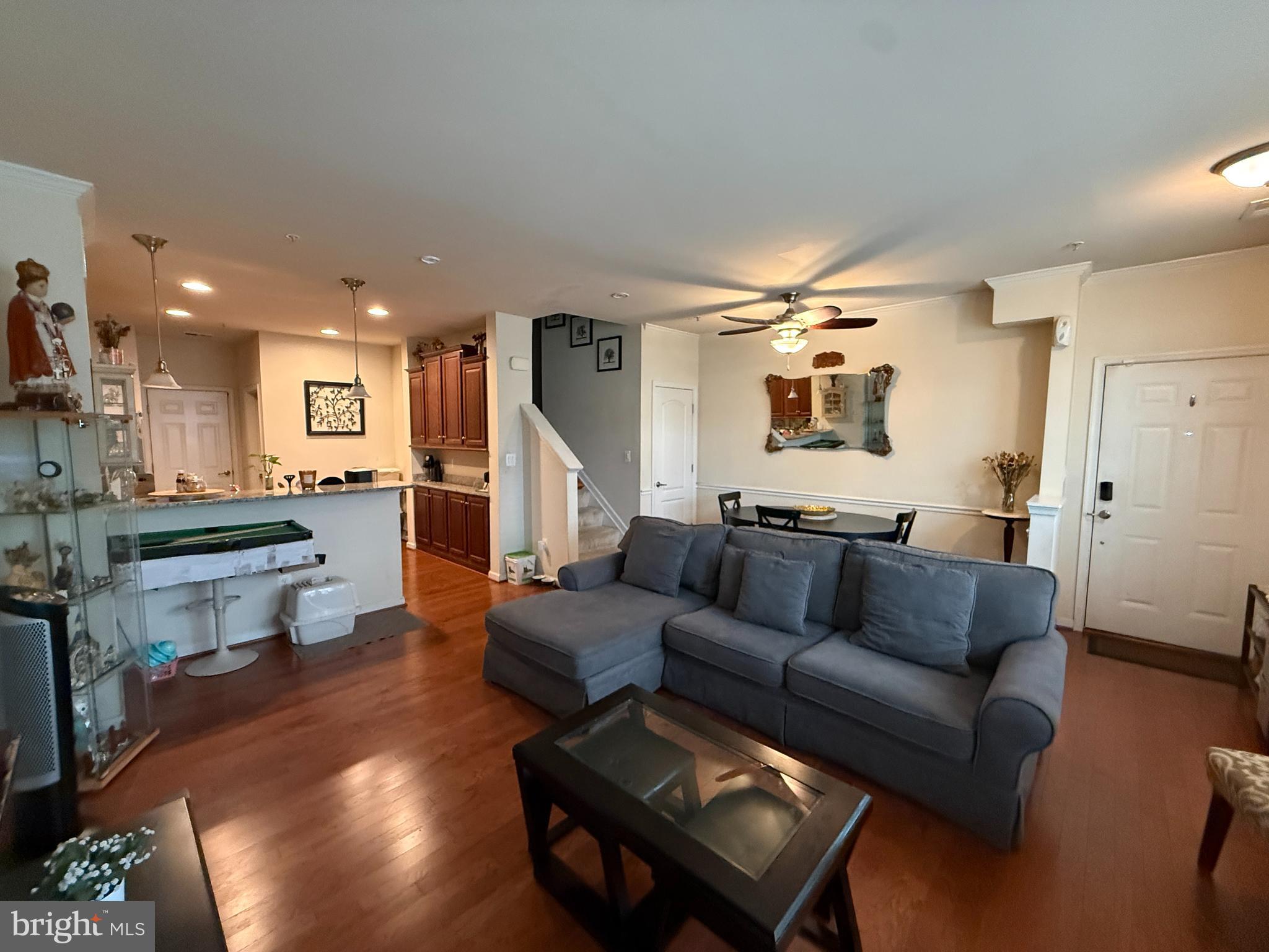 4908 Dane Ridge Circle Woodbridge, VA 22193 - Photo 3 of 17 Living Room/Kitchen