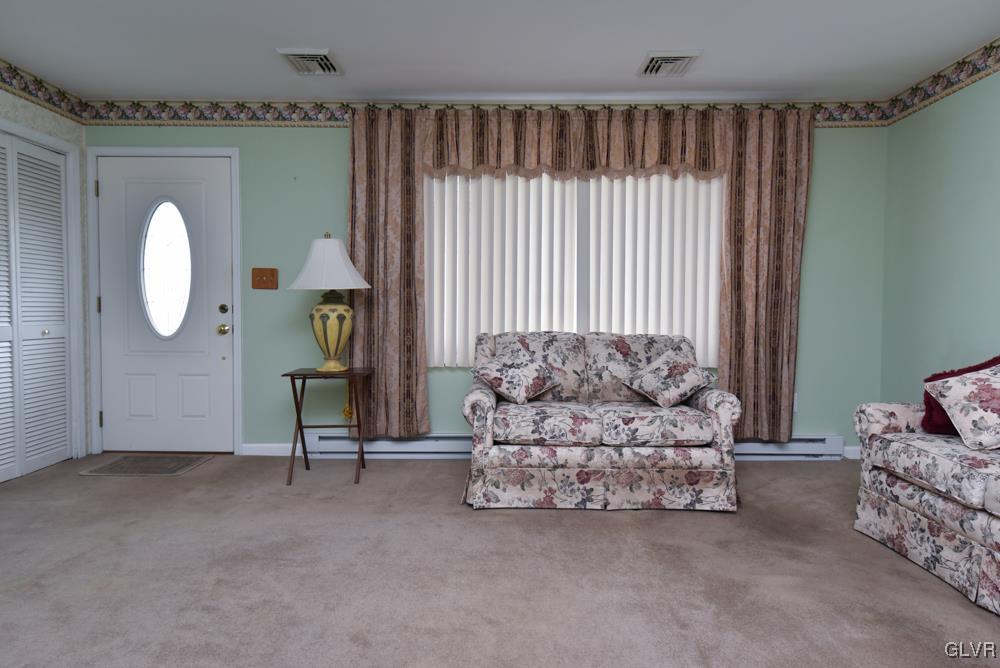 3858 Carter Road Bethlehem, PA 18020 - Photo 8 of 30 Gallery Image 8