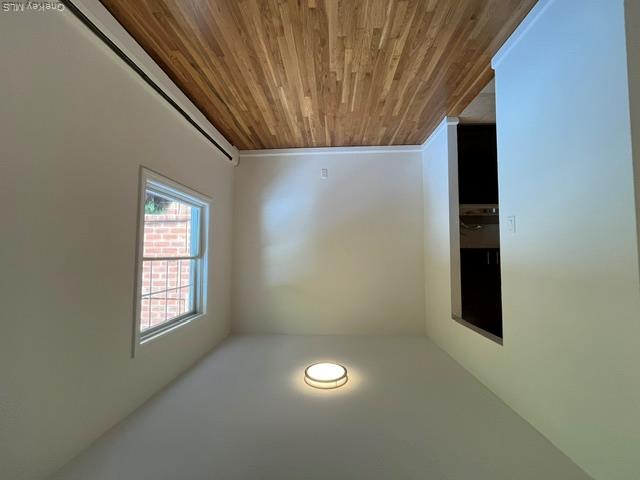 94 Shore Road, Unit C1 Port Washington, NY 11050 - Photo 5 of 16 Gallery Image 5