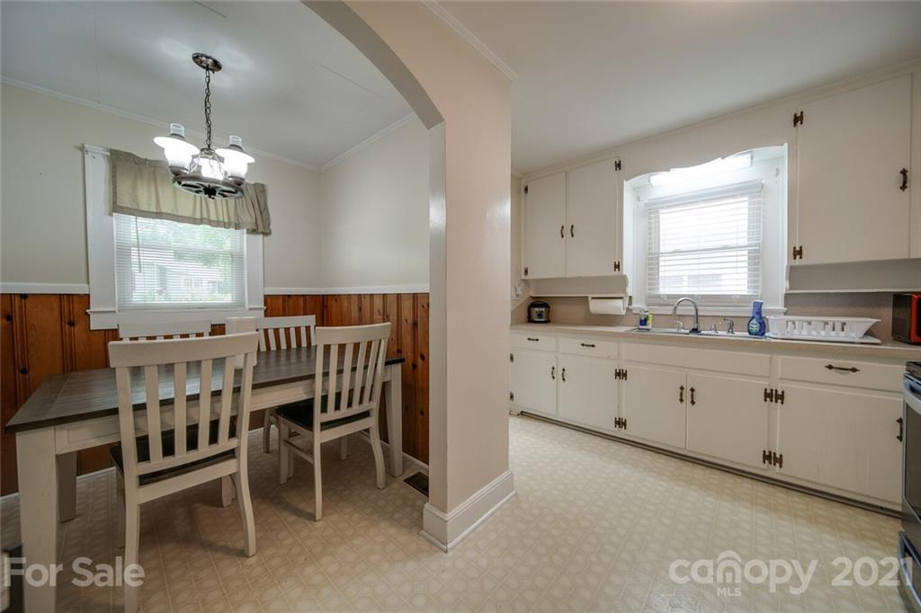 515 Ridge Street Albemarle, NC 28001 - Photo 10 of 29 Gallery Image 10