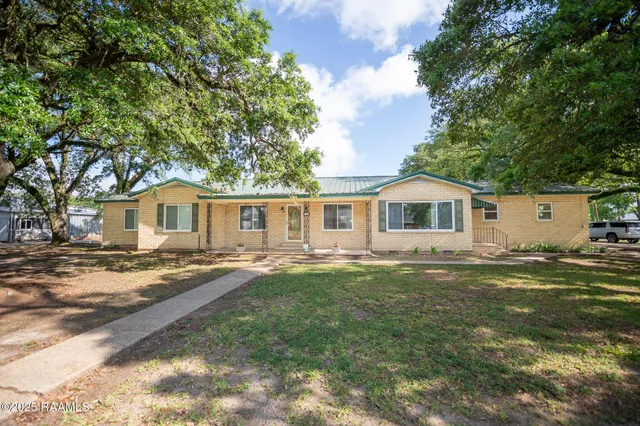 $168,000 | 613 Mulberry Street, Mamou, LA 70554