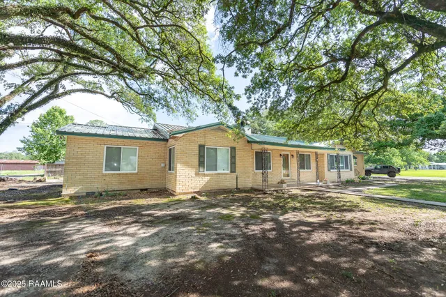 $168,000 | 613 Mulberry Street, Mamou, LA 70554