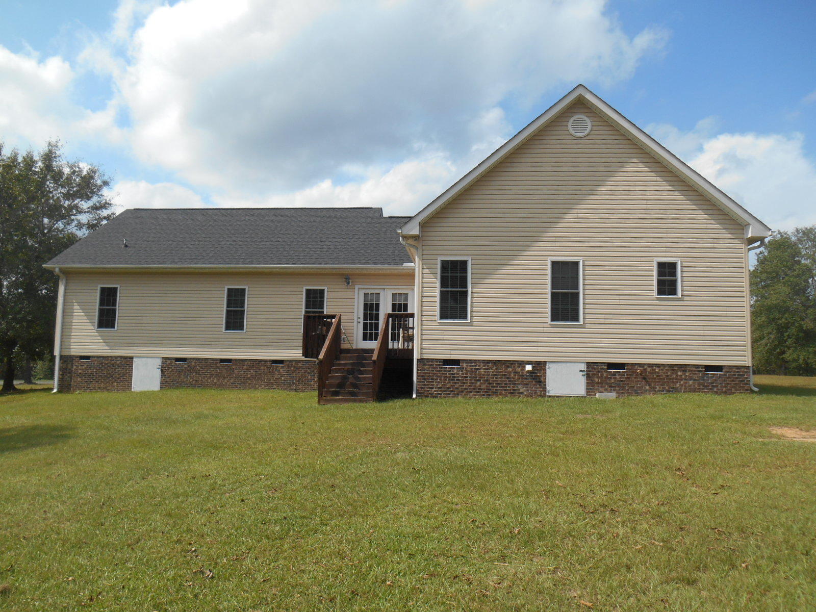 413 Nicholson Road Rockingham, NC 28379 - Photo 2 of 15 Back View