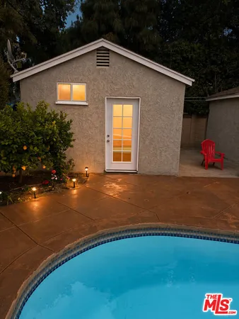 $5,200 | 17345 Hamlin Street, Lake Balboa, CA 91406