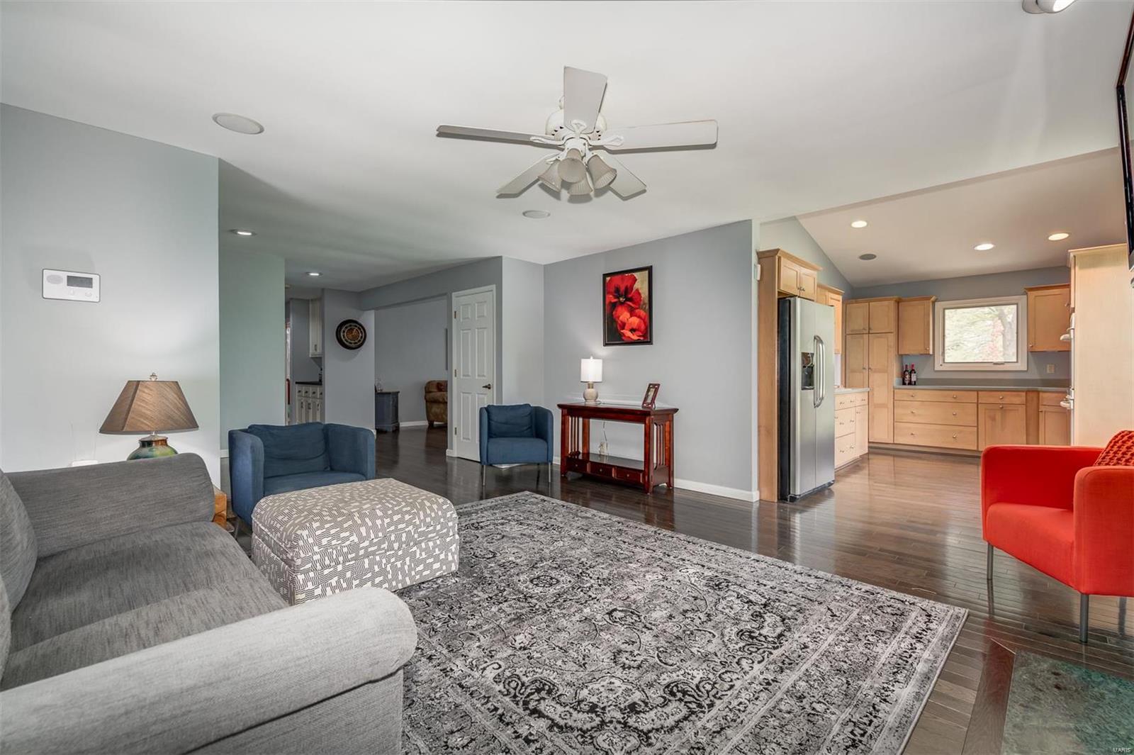621 South Sappington Road St. Louis, MO 63122 - Photo 8 of 49 Gallery Image 8