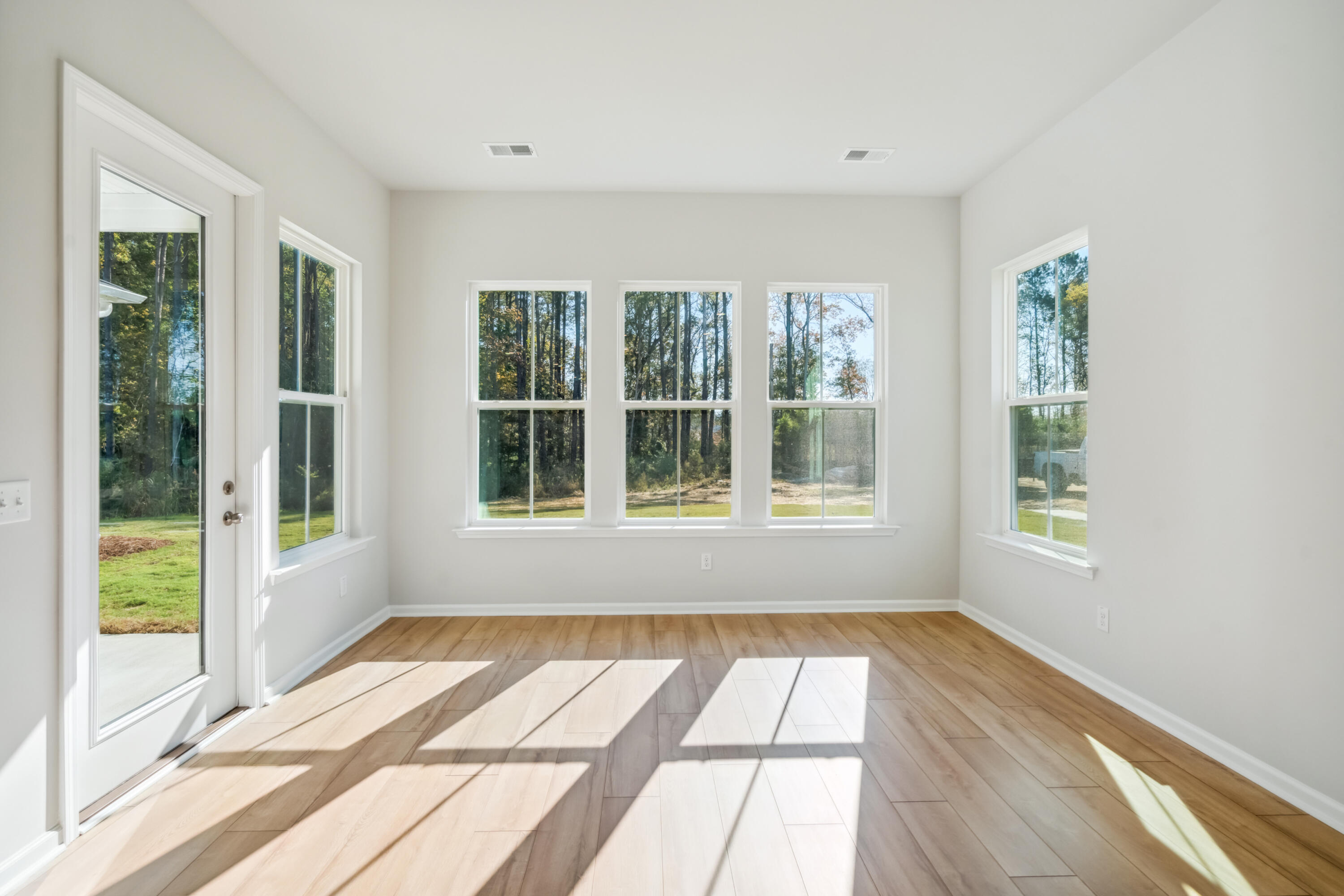 1000 Razor Clam Way Summerville, SC 29485 - Photo 14 of 51 1180KaneBlueRun-KeenEyeMarketing-018