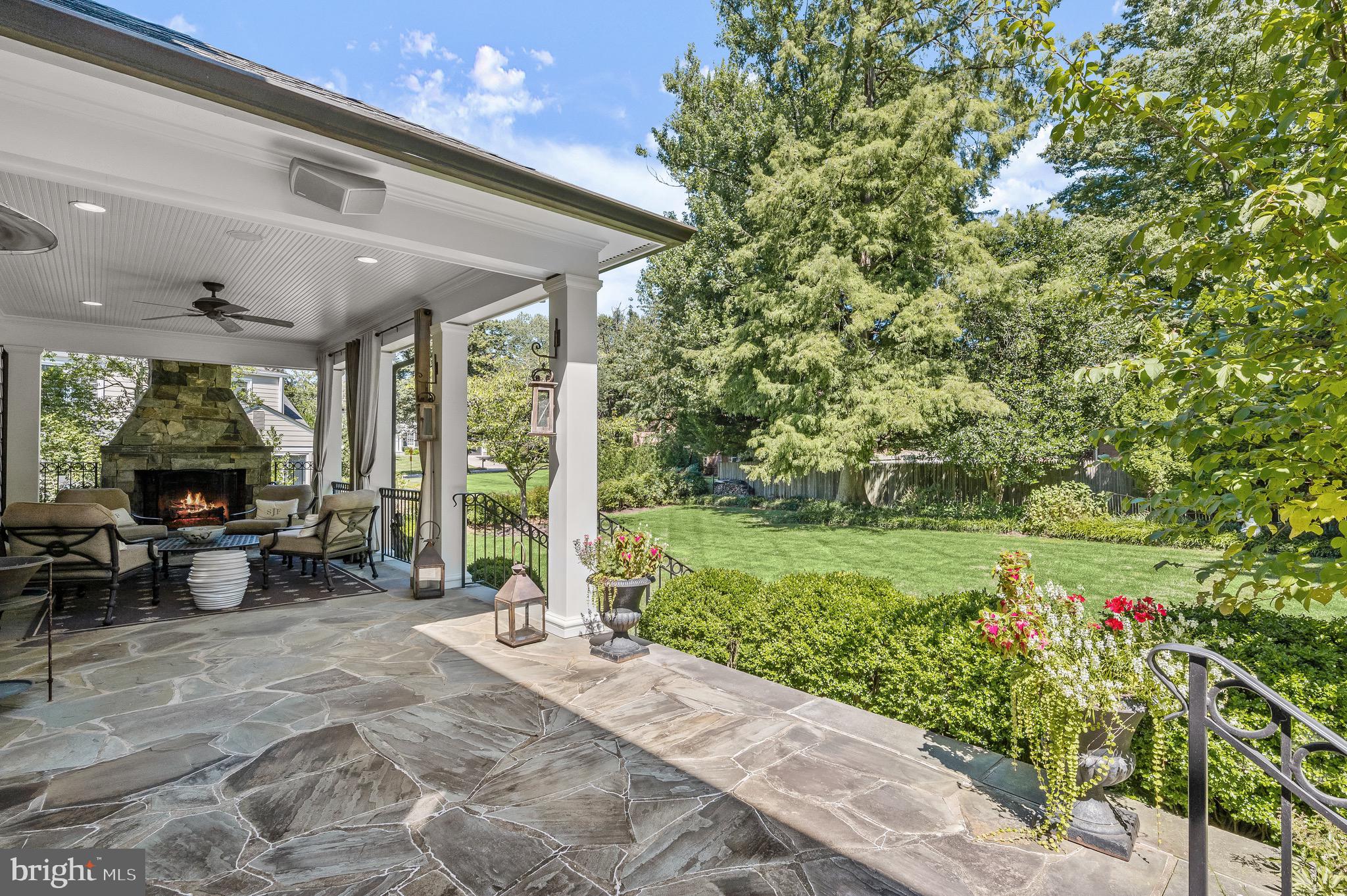 6939 Greentree Road Bethesda, MD 20817 - Photo 2 of 54 Backyard