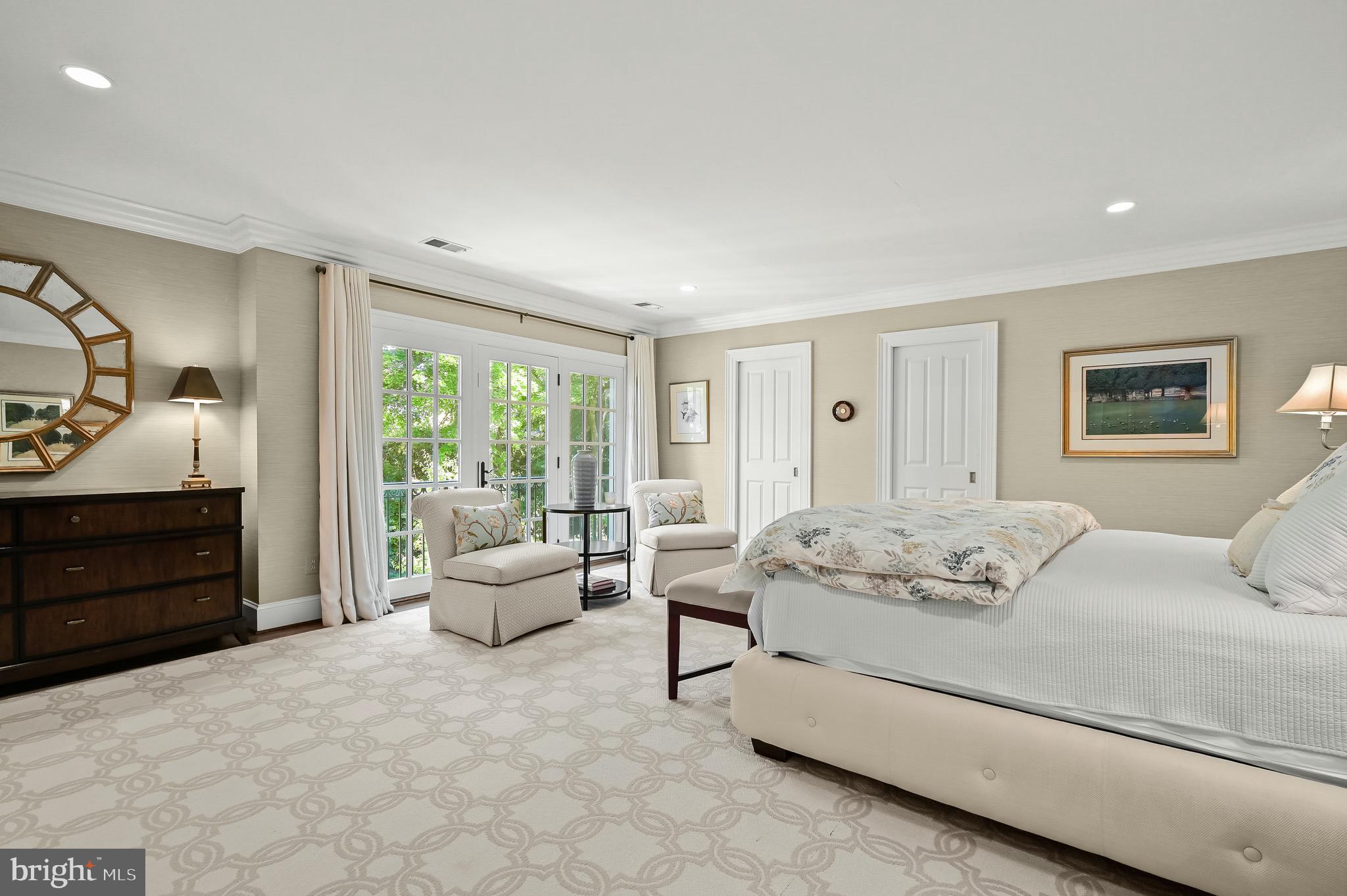 6939 Greentree Road Bethesda, MD 20817 - Photo 25 of 54 Primary Bedroom