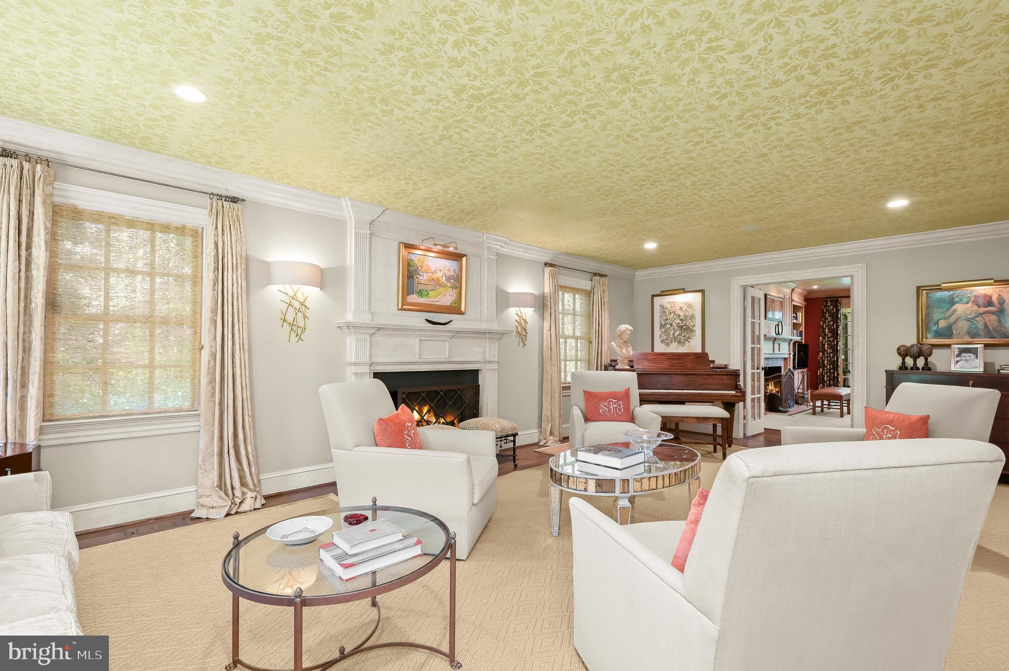 6939 Greentree Road Bethesda, MD 20817 - Photo 7 of 54 Living Room