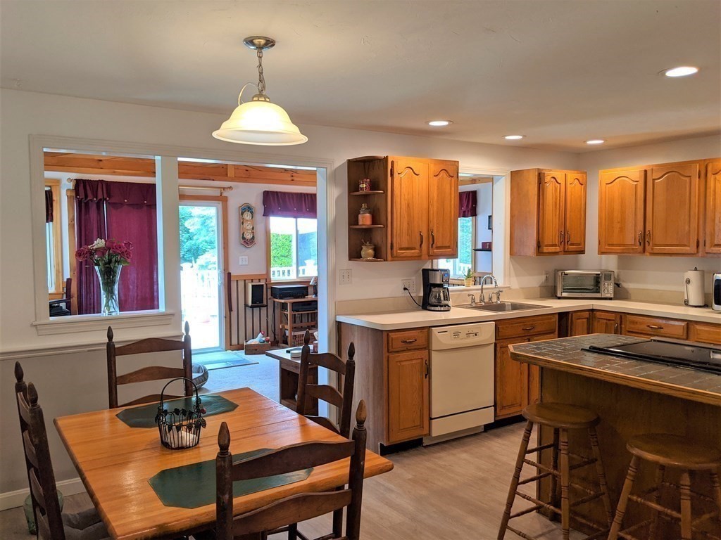 48 Clark Road Shirley, MA 01464 - Photo 7 of 42