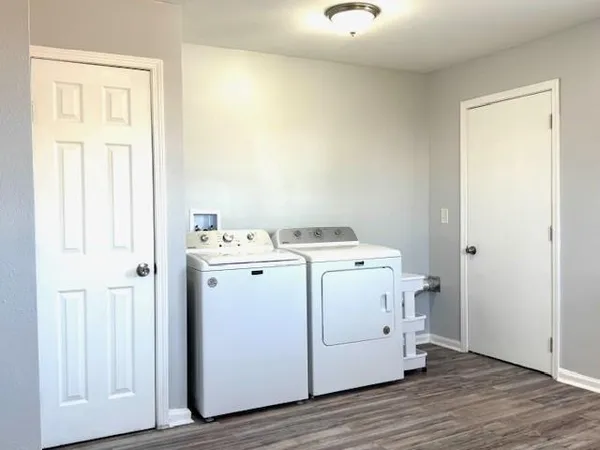 $252,000 | 521 Willowbrook Drive, Gretna, LA 70056