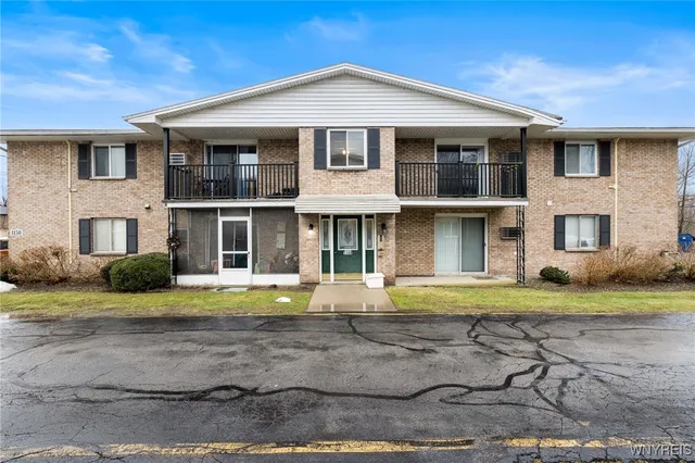 $129,900 | 1158 Indian Church Road, Unit 7, West Seneca, NY 14224