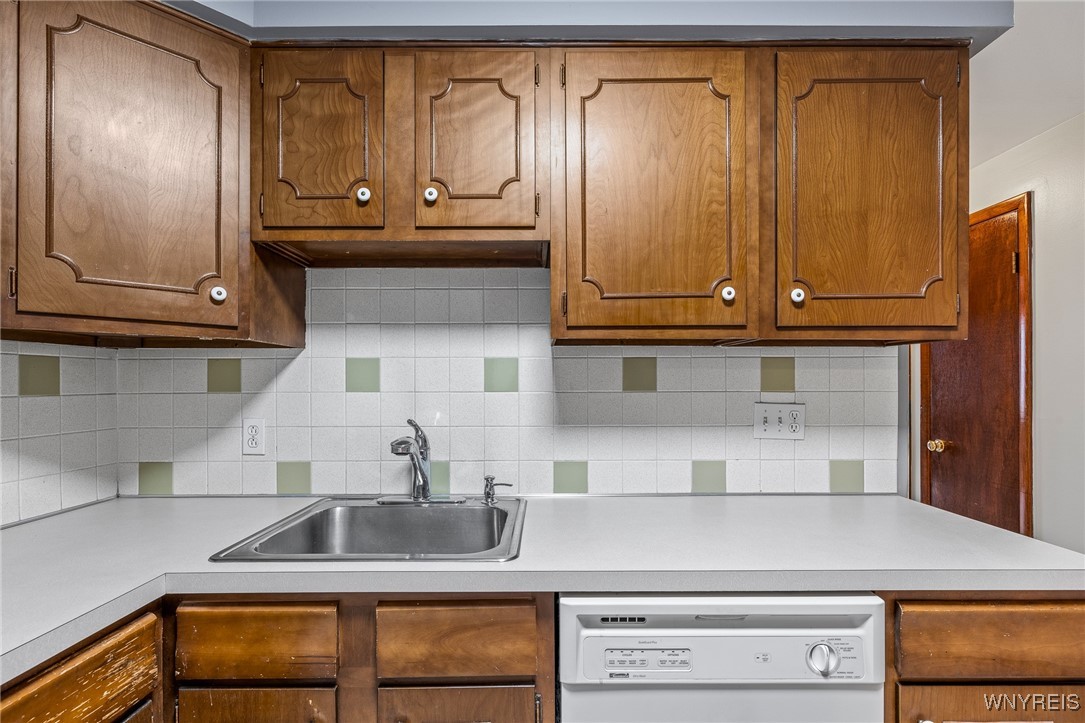 1158 Indian Church Road, Unit 7 West Seneca, NY 14224 - Photo 19 of 30