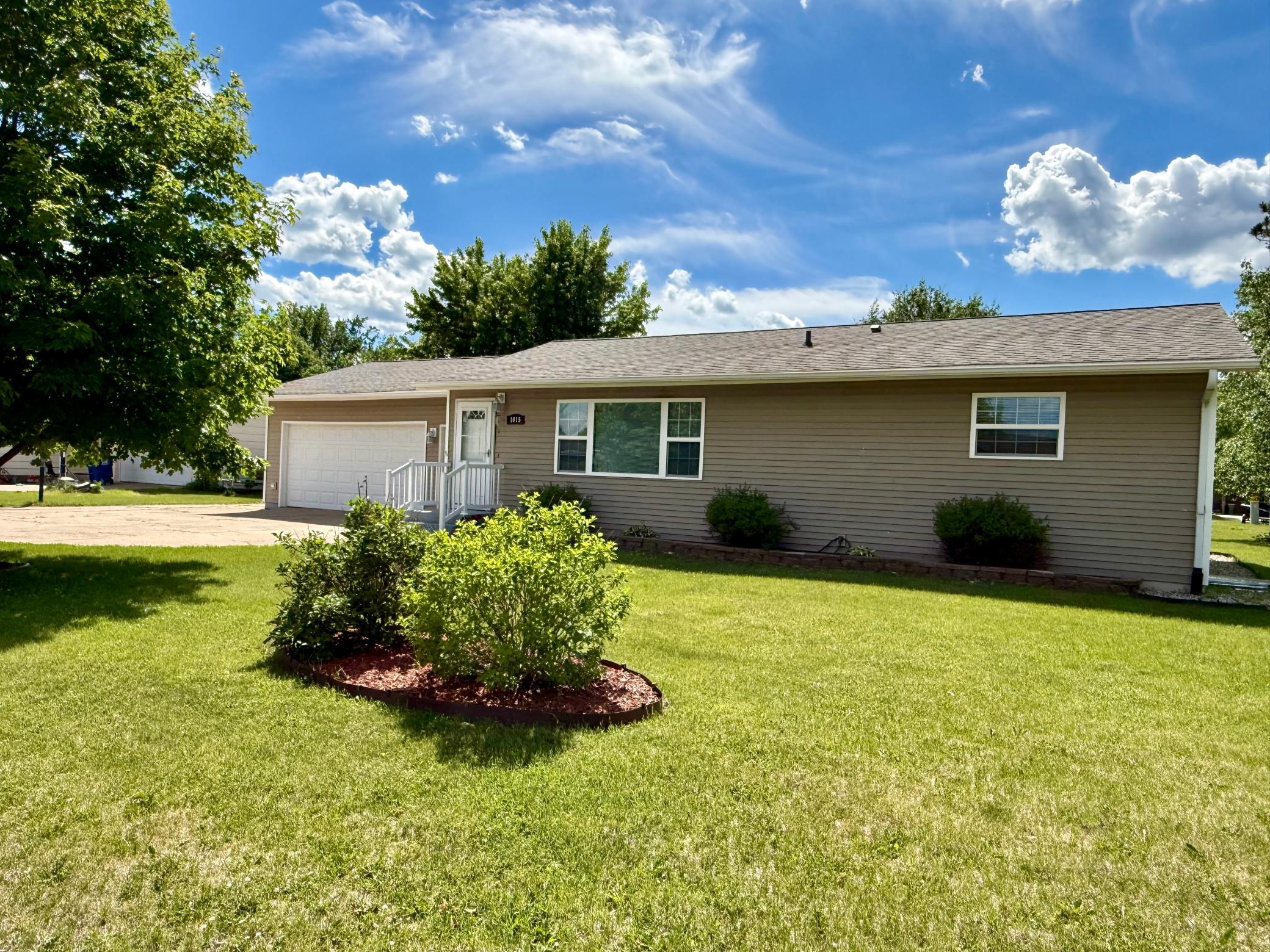 1015 9th Street Southwest Wadena, MN 56482 - Photo 1 of 23