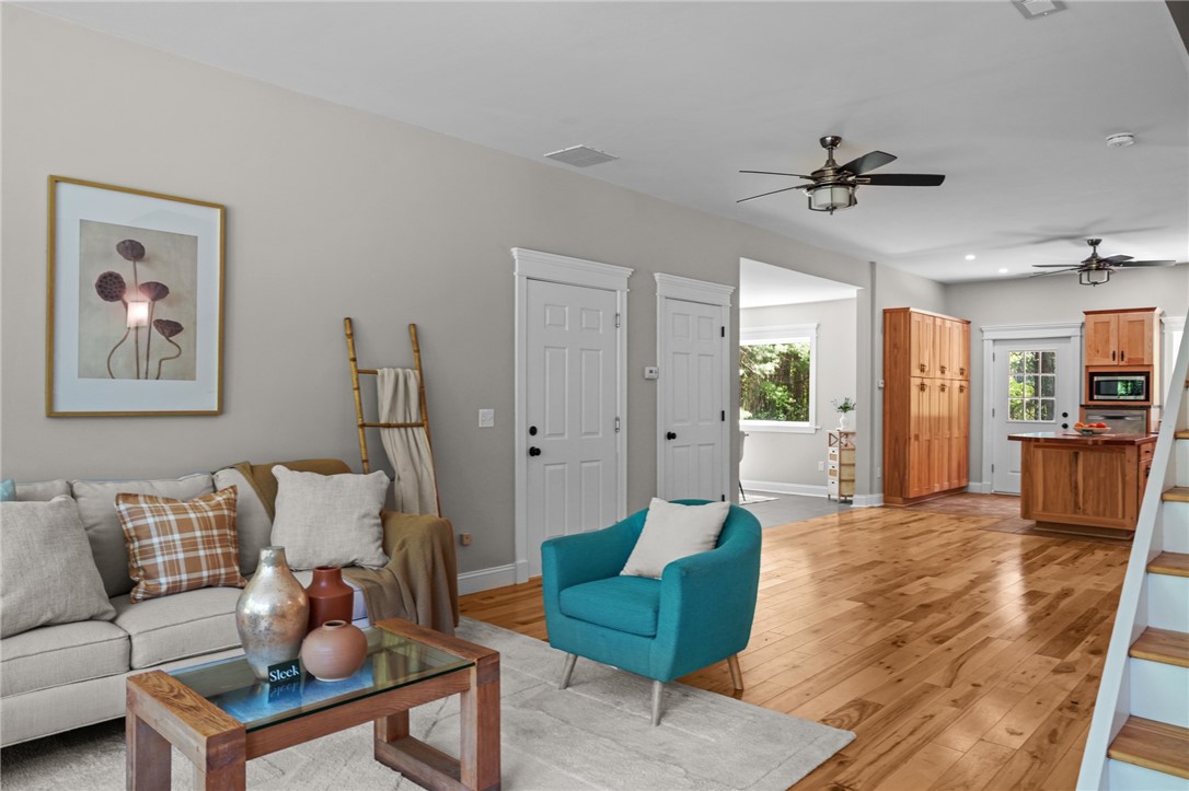 888 Plainfield Pike Coventry, RI 02827 - Photo 13 of 48