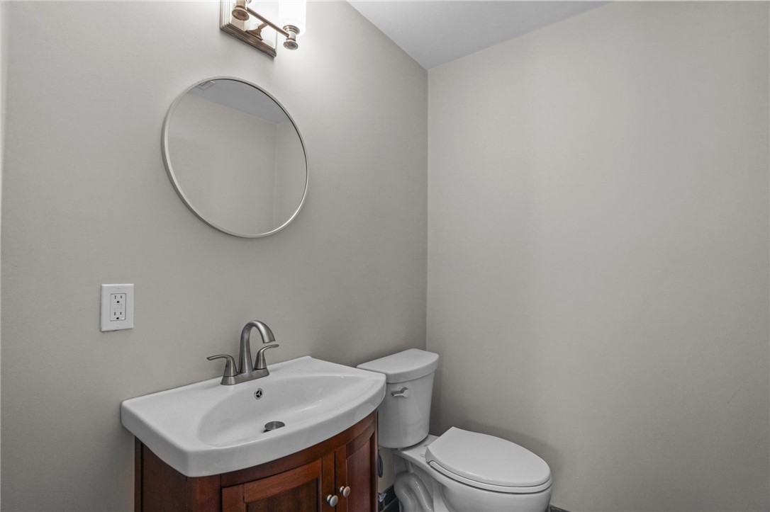 888 Plainfield Pike Coventry, RI 02827 - Photo 32 of 48