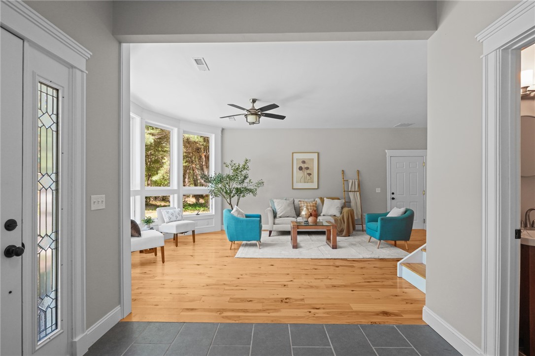 888 Plainfield Pike Coventry, RI 02827 - Photo 6 of 48