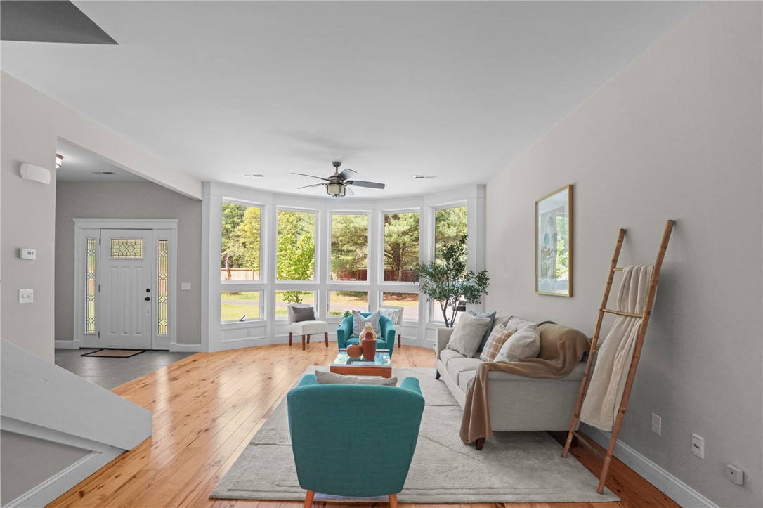 888 Plainfield Pike Coventry, RI 02827 - Photo 9 of 48