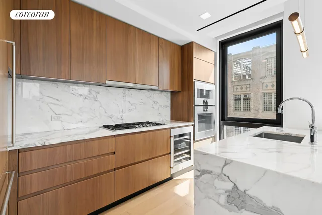 $2,345,000 | 242 Broome Street, Unit 7C | Lower East Side