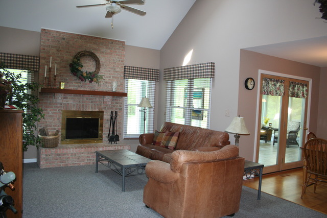 7410 Timber Trail McHenry, IL 60050 - Photo 4 of 20
