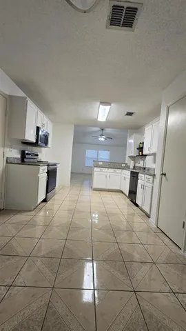 $315,000 | 808 Wilmor Court, Arlington, TX 76018