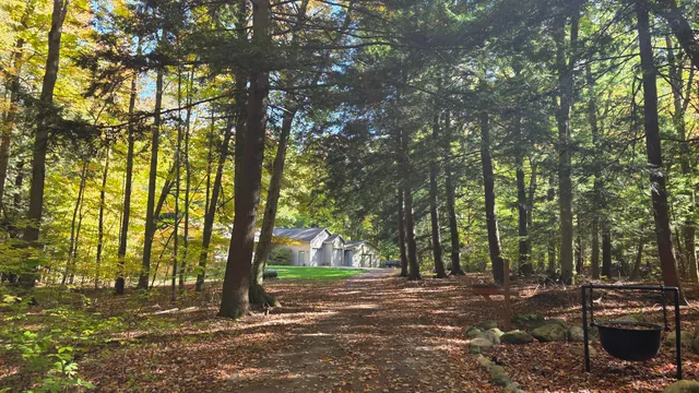 $499,900 | 8632 West Blanchard Road, Blanchard, MI 49310