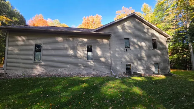 $499,900 | 8632 West Blanchard Road, Blanchard, MI 49310