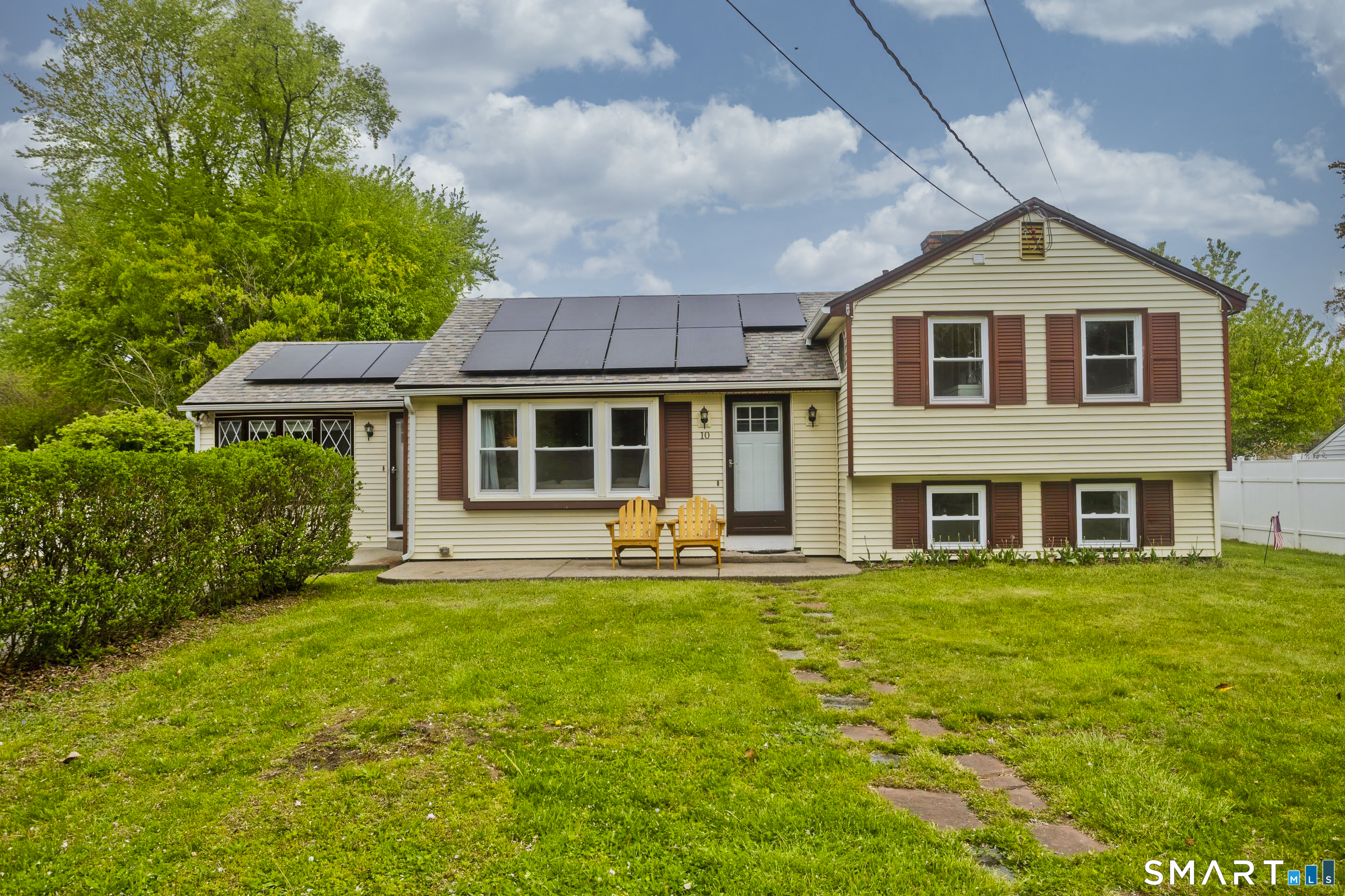 10 Lin Sal Street Windsor Locks, CT 06096 - Photo 1 of 21
